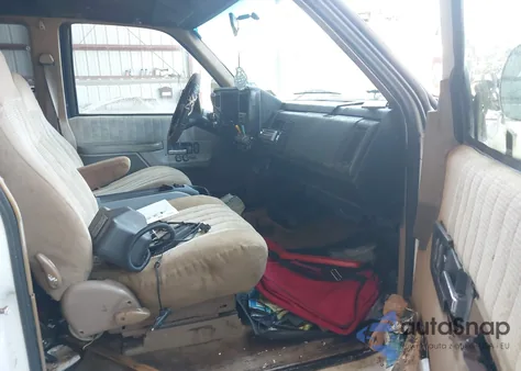 1994 GMC Sierra K1500 from USA, damaged, VIN 2GTEK19K2R1579505